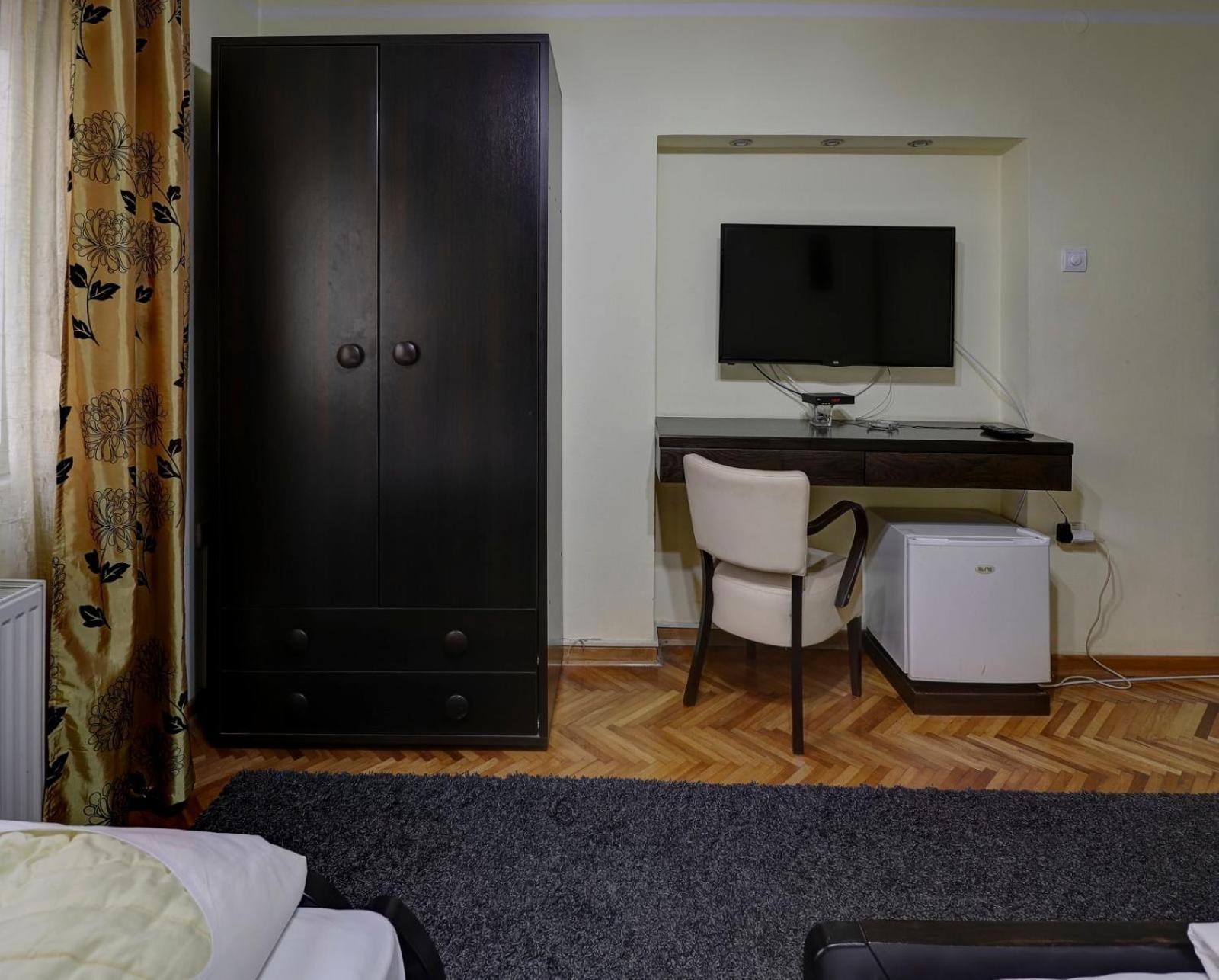 Hotel PERLA LDM Leskovac  Exterior foto