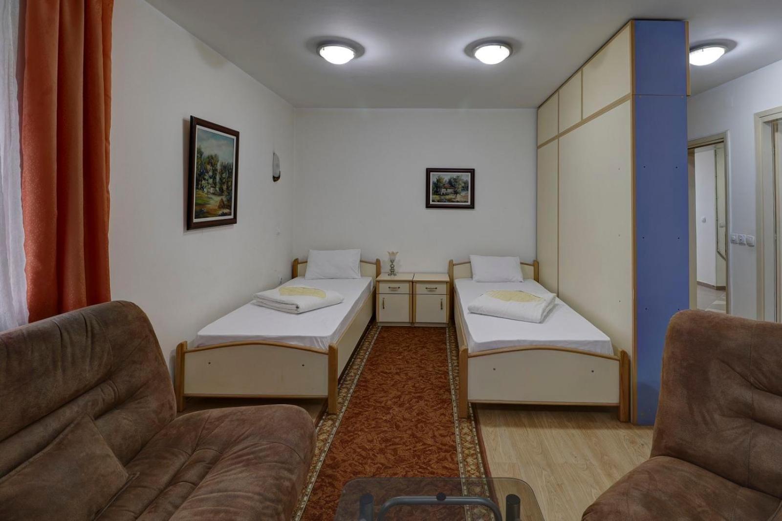 Hotel PERLA LDM Leskovac  Exterior foto